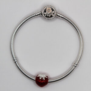 Charm frutilla plata 925