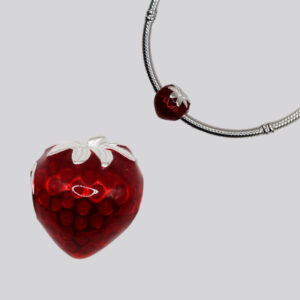 Charm frutilla plata 925